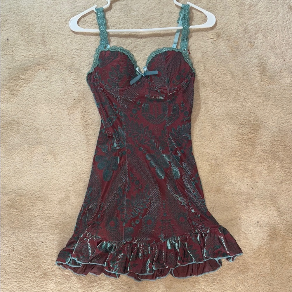 Elegant Lace Trimmed dress